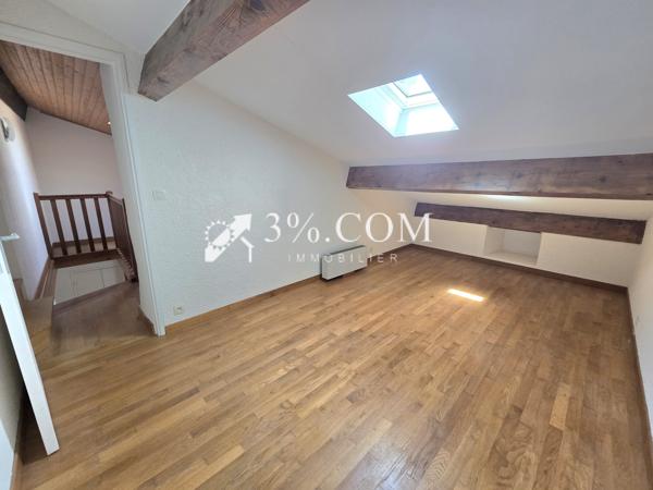 Maison de village
                                                                                                                                                                                                                                                                                                                        7 pièce(s)                                                                                                                                                                                                          5 chambre(s)                                                                                                                                                                                                          120  m²