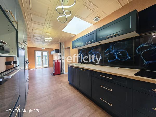 Maison 6 pièces - 177 m²