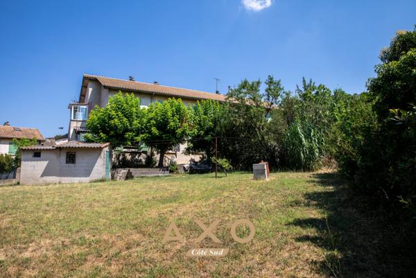 EXCLUSIVITE - MEYREUIL - MAISON DE VILLE - A RENOVER - 71 M2 - T4 - JARDIN - PISCINABLE - PARKING - 320 000