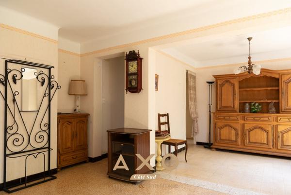 EXCLUSIVITE - MEYREUIL - MAISON DE VILLE - A RENOVER - 71 M2 - T4 - JARDIN - PISCINABLE - PARKING - 320 000