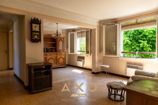 EXCLUSIVITE - MEYREUIL - MAISON DE VILLE - A RENOVER - 71 M2 - T4 - JARDIN - PISCINABLE - PARKING - 320 000