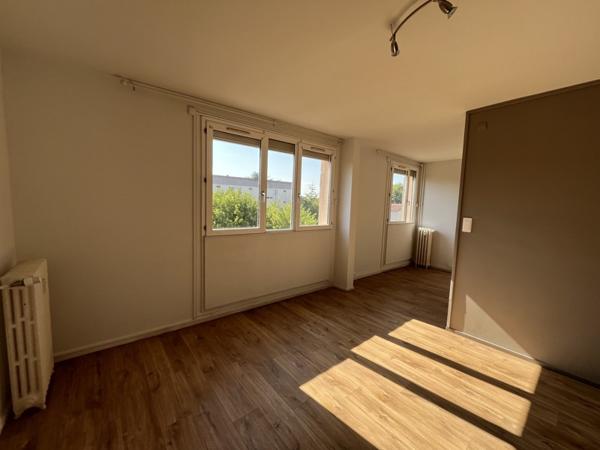 Appartement 99 900 € Cahors 3 p 66 m² DPE C