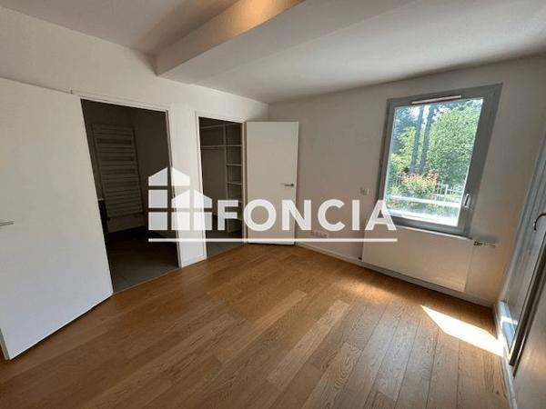 Location Appartement 3 pièces 81.03 m² - 685 RUE DES COMBES Chambery 73000