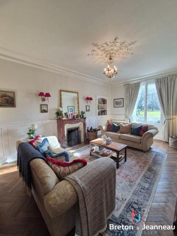 Superbe Maison Bourgeoise à Lassay-les-Châteaux