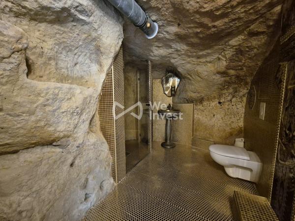 Ensemble immobilier troglodytique
