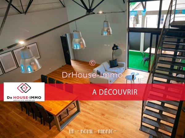 Appartement à louer 4 pièces de 137 m²
