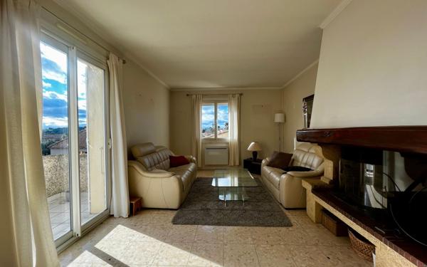 Maison à vendre    5 pièces •  Pézenas