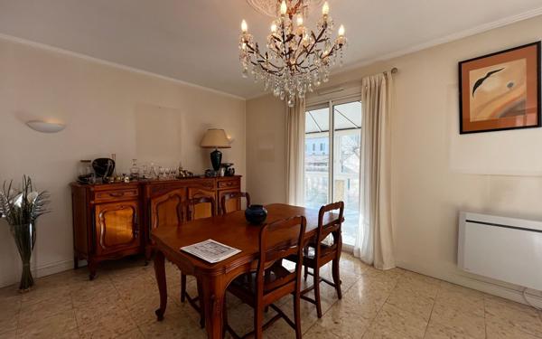 Maison à vendre    5 pièces •  Pézenas