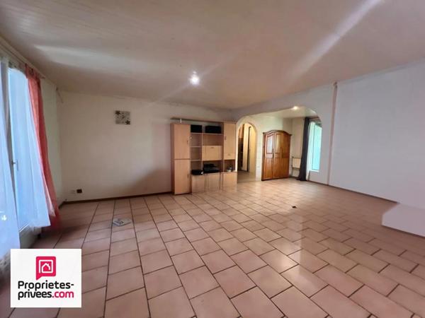 RIANS VILLA T4 SUR 1100 M²