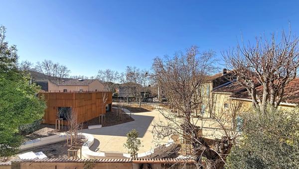 Saint-Cyr-sur-Mer (83270) Appartement de T3/T4 - cave et stationnement privatif