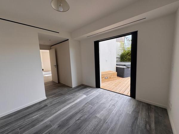 Lorgues (83510) LORGUES- Villa contemporaine lumineuse - Jardin 650 m² & double garage type