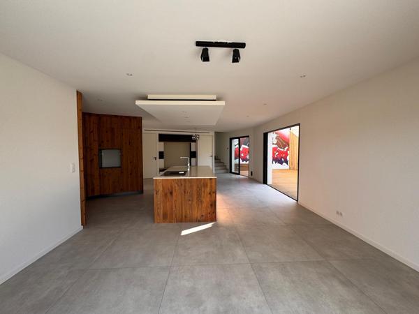 Lorgues (83510) LORGUES- Villa contemporaine lumineuse - Jardin 650 m² & double garage type