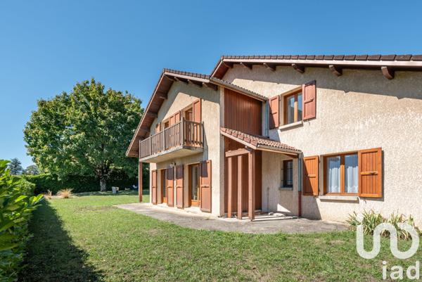 Maison à vendre 6 pièces 165 m² Saint-Ismier