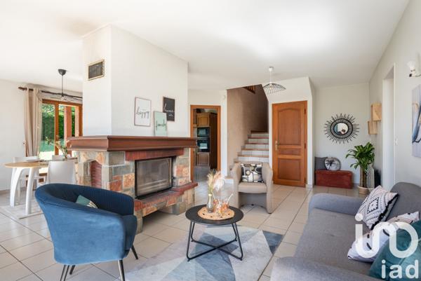 Maison à vendre 6 pièces 165 m² Saint-Ismier