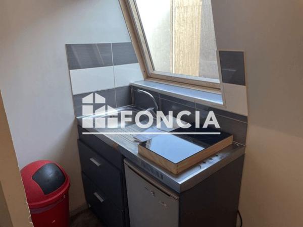 Location Studio 23.79 m² - 53 RUE MASSENA Lille 59800