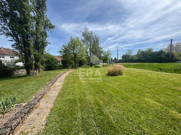 MAISON 7 PIECES FAMILIALE 1610 M² TERRAIN LURE RESIDENTIEL