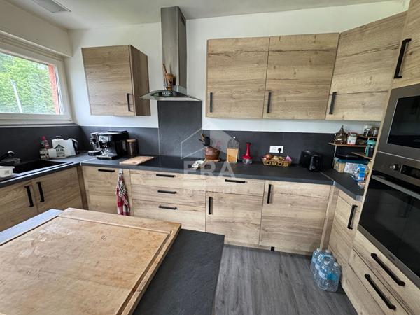 MAISON 7 PIECES FAMILIALE 1610 M² TERRAIN LURE RESIDENTIEL