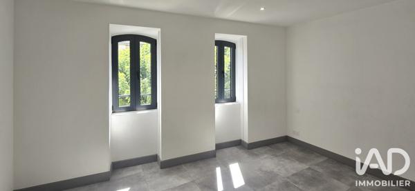 Location appartement 5 pièces 127 m² Maillane