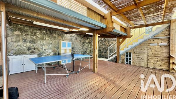 Immeuble à vendre 315 m² Le Tampon