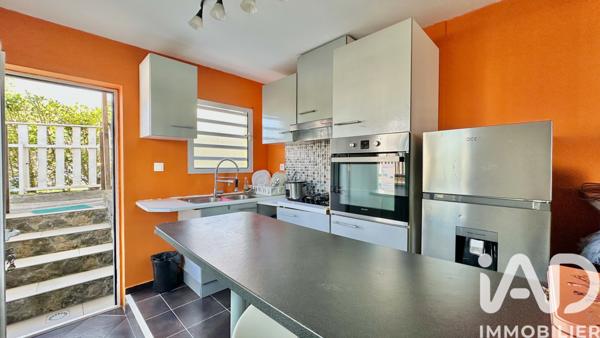 Immeuble à vendre 315 m² Le Tampon