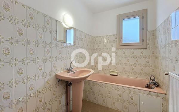 Maison à vendre    3 pièces •  Mussidan