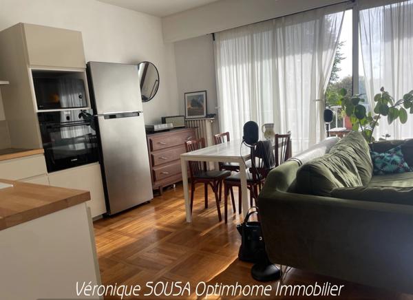 Coup de cœur au centre-ville – 2/3 pièces avec extérieur et parking