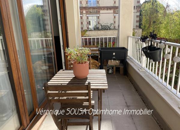 Coup de cœur au centre-ville – 2/3 pièces avec extérieur et parking