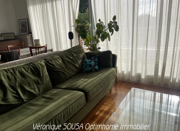 Coup de cœur au centre-ville – 2/3 pièces avec extérieur et parking