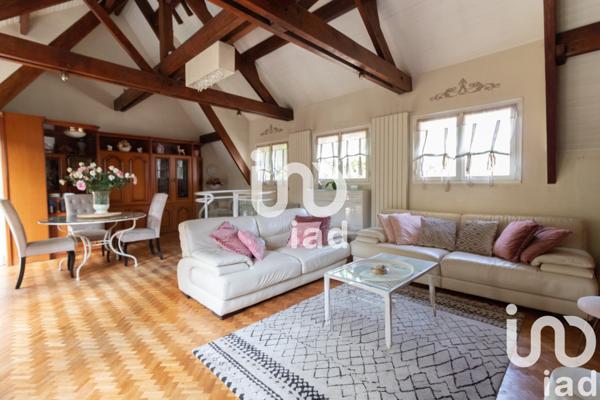 Maison à vendre 10 pièces 238 m² La Celle-Saint-Cloud