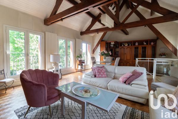 Maison à vendre 10 pièces 238 m² La Celle-Saint-Cloud