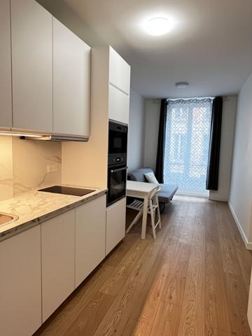 A deux pas du château de Versailles dans la rue de Satory - Studio de 18.3 m2