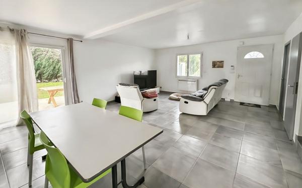 Maison à vendre    4 pièces • 90 m2 Saint-Donat-sur-l'Herbasse