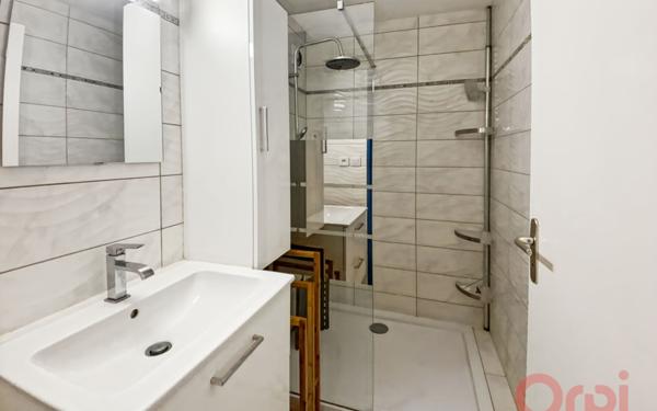 Appartement à vendre    3 pièces • 39,14 m2 Vias