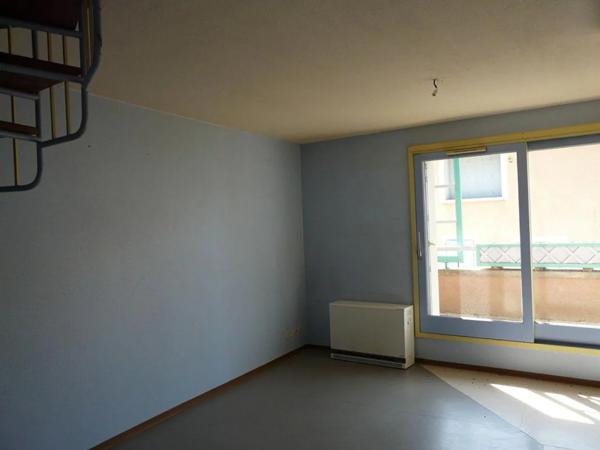 Appartement à louer à Brusque (12360)