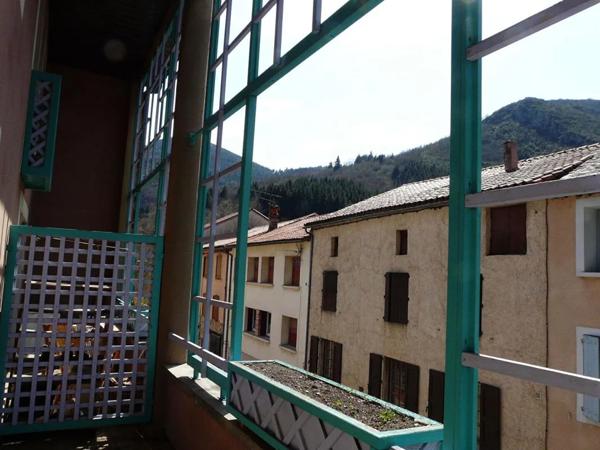 Appartement à louer à Brusque (12360)