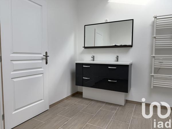 Maison à vendre 5 pièces 145 m² Saint-Germain-de-Lusignan