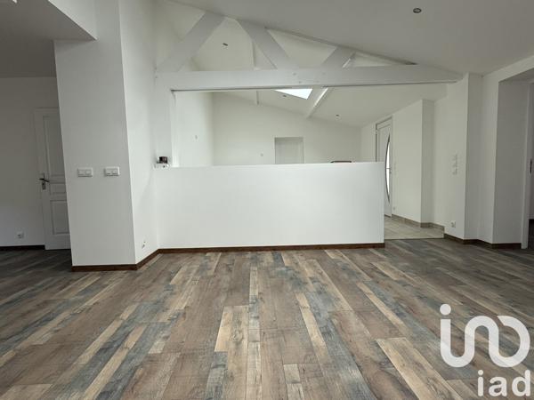 Maison à vendre 5 pièces 145 m² Saint-Germain-de-Lusignan