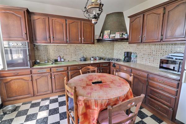 Brest (29200) BREST "RUE BERANGER" MAISON FAMILIALE SUR TERRAIN DE 800 m2