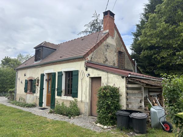Neuvy-le-Barrois - Maison authentique avec un terrain de 2 330 m² dans un cadre rural paisible Neuvy-le-Barrois (18600)