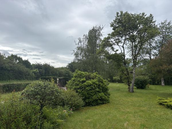 Neuvy-le-Barrois - Maison authentique avec un terrain de 2 330 m² dans un cadre rural paisible Neuvy-le-Barrois (18600)
