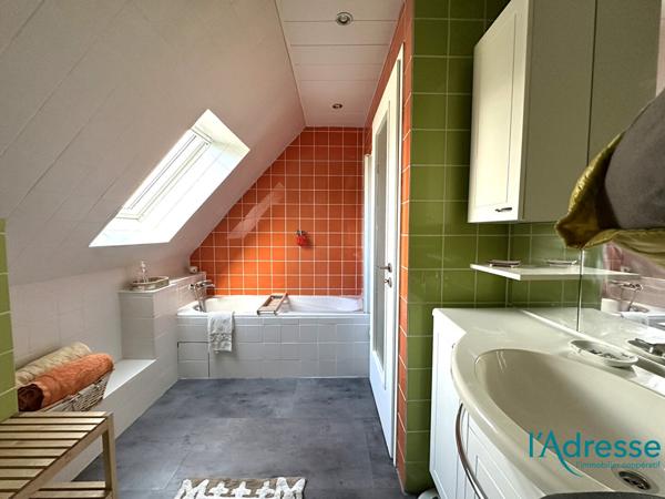 Maison de 192 m² avec 6 chambres - GARAGE double et DEPENDANCE