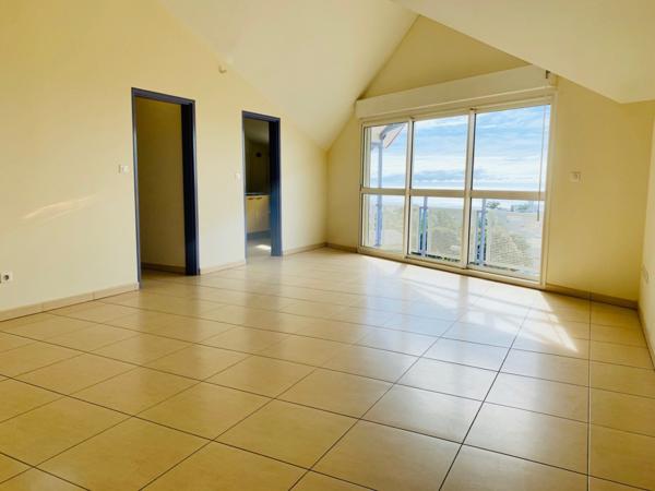 Beau F2 à Moufia Sainte-Clotilde loué