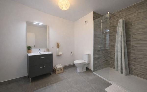 Appartement à vendre    2 pièces • 38 m2 Montreuil