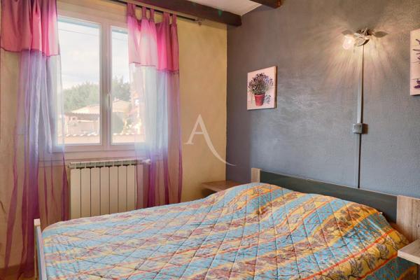 VILLA TYPE 5 TERRASSE PISCINE JARDIN PARKING