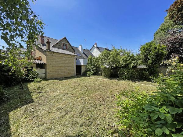 Achat Terrain - 299 m² (réf : AM24504d)