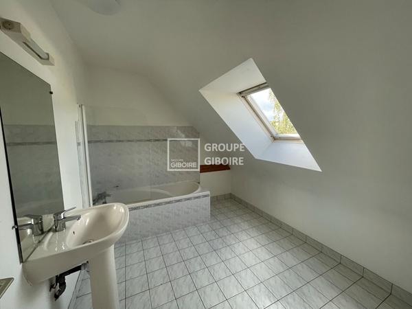 Maison T6 à vendre PONT PEAN - 101 m² (réf : GLH26046GE)