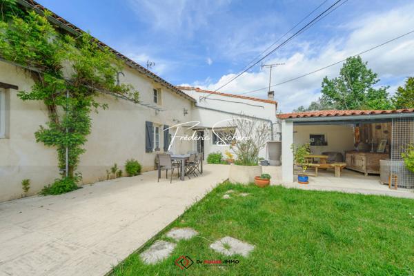 Maison à vendre 10 pièces de 495 m²