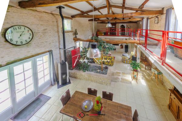 Maison à vendre 10 pièces de 495 m²