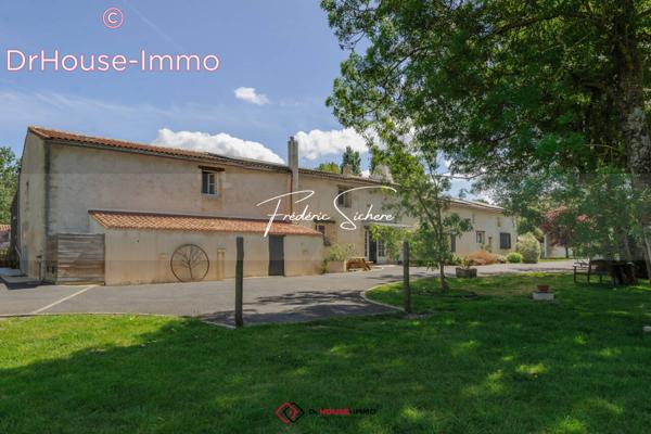 Maison à vendre 10 pièces de 495 m²