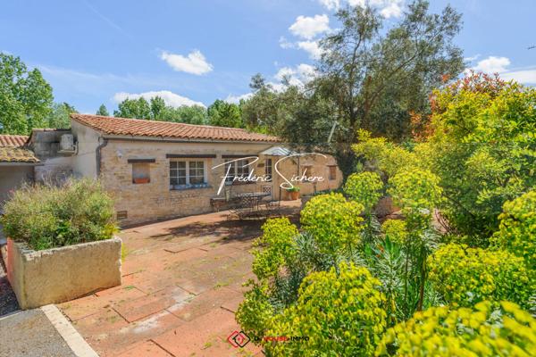 Maison à vendre 10 pièces de 495 m²